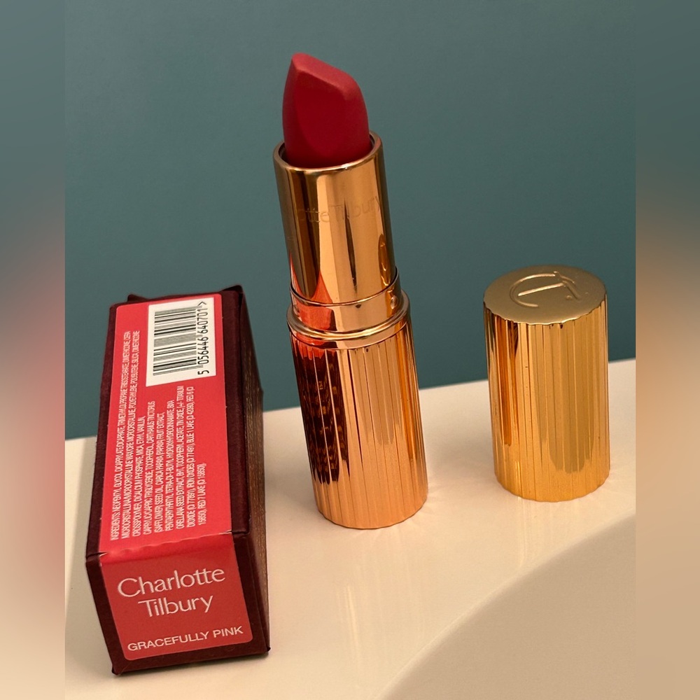 Charlotte Tilbury Gracefully Pink Lipstick Matte Revolution